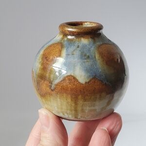 Signed Studio Pottery Bud Vase Pot Signed ED